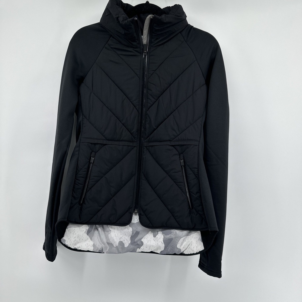 Athleta  Primaloft Hooded Full Zip Jacket Women's Medium‎ Black Active